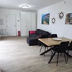 Casa Elena Pacos アパート *